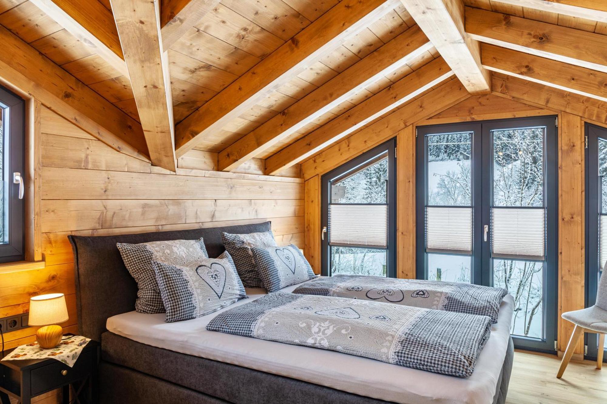 Chalet Aus Holz Garmisch-Partenkirchen Exteriör bild